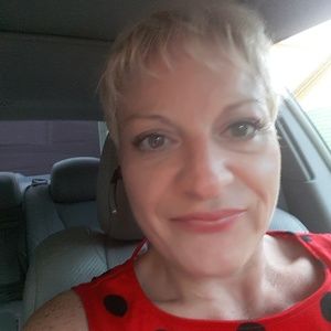 Meet your Posher, Brandi